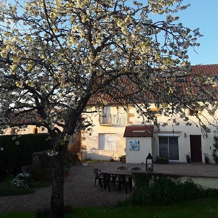 Готель Escampette Saint-Aubin-en-Charollais Екстер'єр фото